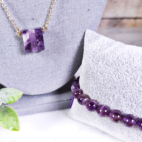 Artisan Jewelry - Amethyst Geometric Necklace and Amethyst Bead Bracelet Modern Purple Nat…